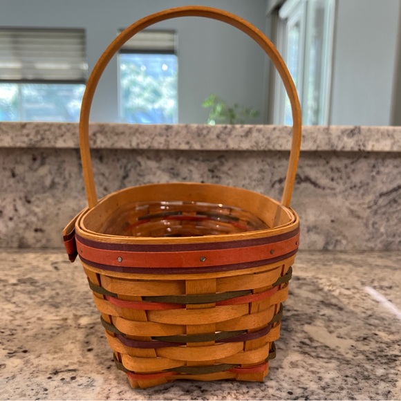 1997 Longaberger Large Easter Basket with protector - Picture 4 of 8